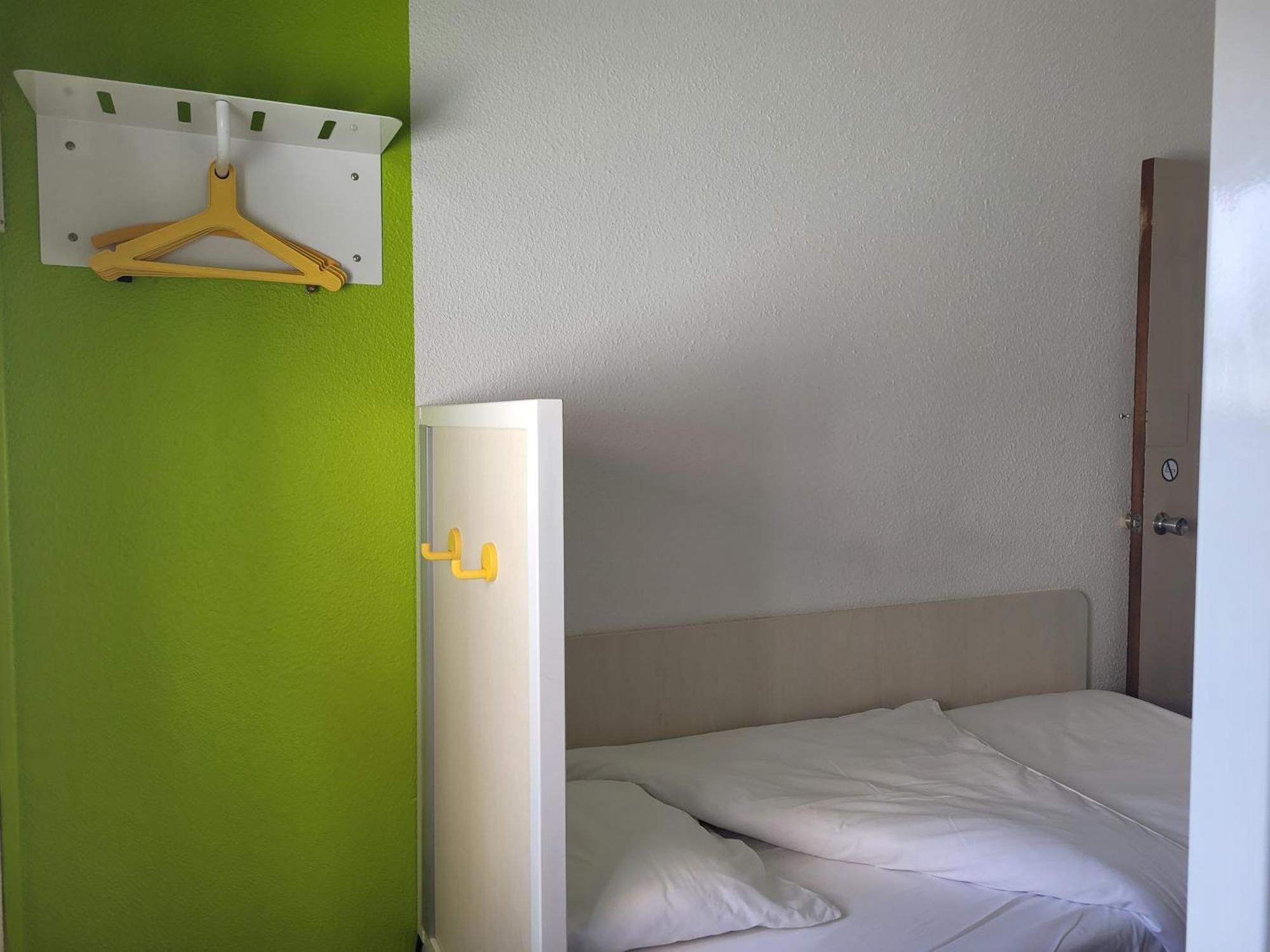 Tip Hotel Cambrai Ex Hotel F1 Экстерьер фото